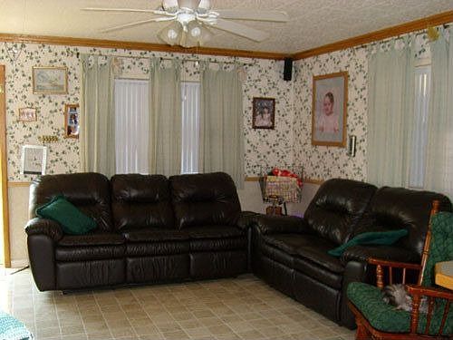 2nd image of 203 Sunny Acres St