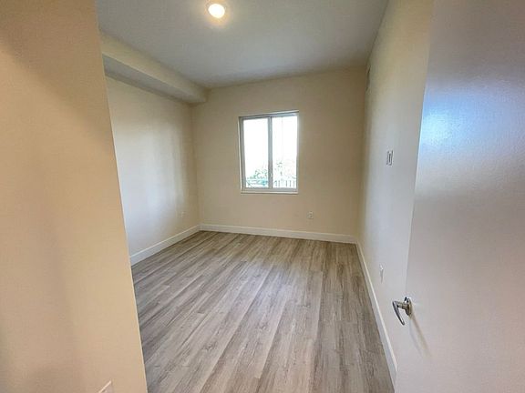 2nd image of 5338 E 19th Pl