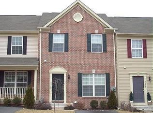 1025 Kentwell Dr, York, PA 17406