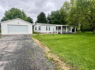 9424 E State Road 26, Forest, IN 46039