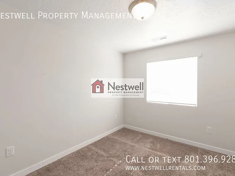 97 N Voyager Ln — Photo 6