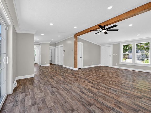 3rd image of 356 Brickyard Dr