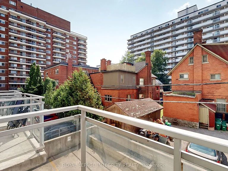 138 Somerset St W #203 — Photo 24