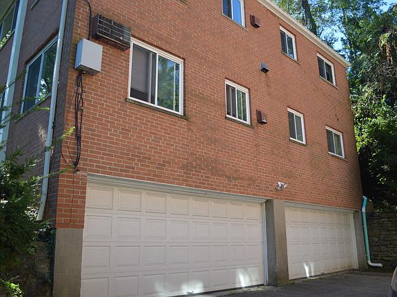 3rd image of 3525 Linwood Ave APT 2