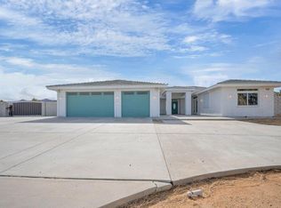 58563 Santa Barbara Dr, Yucca Valley, CA 92284