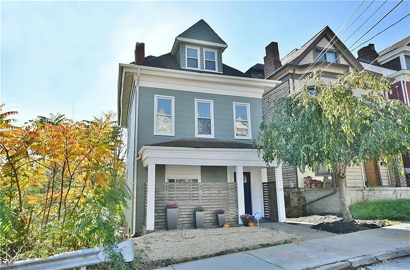 1613 Falck Ave photo 1