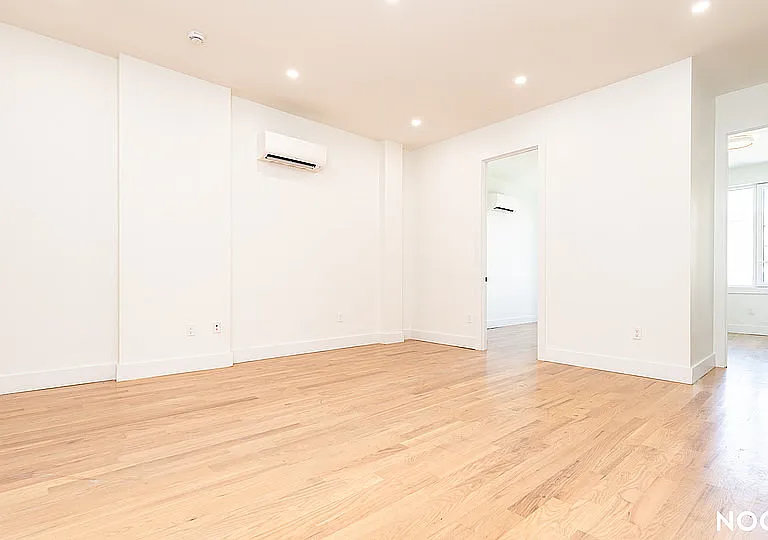 489 Grand St #2C — Photo 7