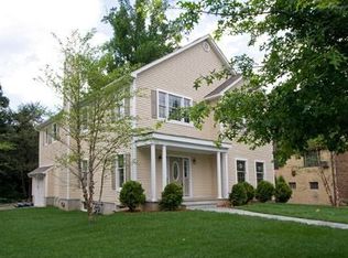 243 Knollwood Ave, Mamaroneck, NY 10543