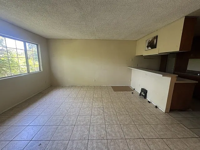 16701 S Denver Ave #3 — Photo 2