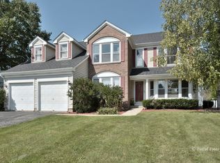 1540 Lilac Dr, Crystal Lake, IL 60014