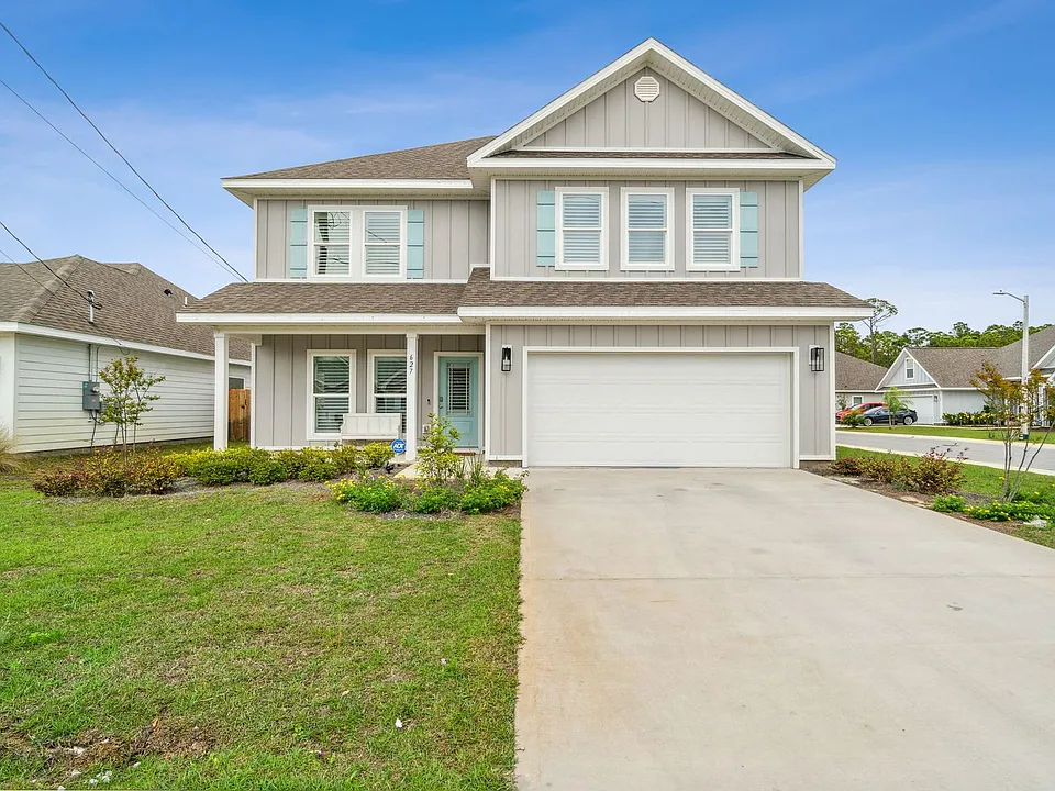 627 Las Roblas Grande Dr