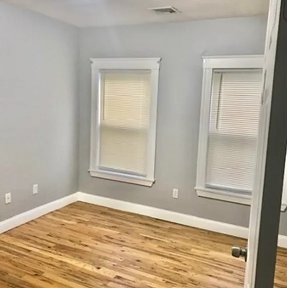 220 Pearl St #3 — Photo 2