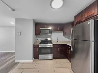 19 Grove St APT 7, Methuen, MA 01844