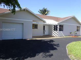 9713 Carousel Cir N, Boca Raton, FL 33434