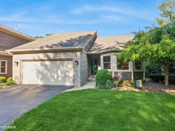 250 N Water St, Batavia, IL 60510