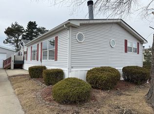 123 Cardinal Dr, Beecher, IL 60401