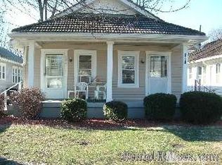 704 Brook Park Dr, Louisville, KY 40214