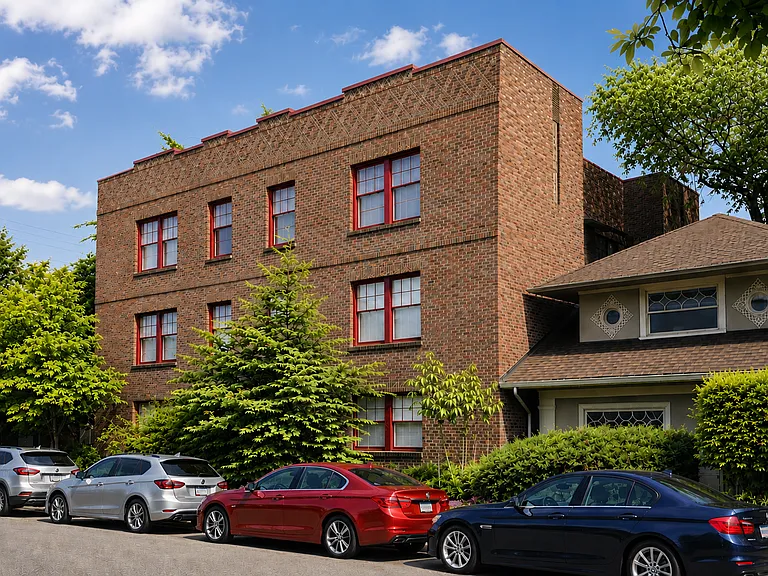 Huntington Arms - Located on the west slope of Capitol Hill — Photo 20