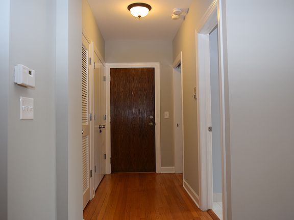 3rd image of 1324 W Hood Ave #2C