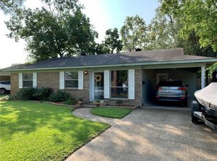 1616 Holiday Pl, Bossier City, LA 71112