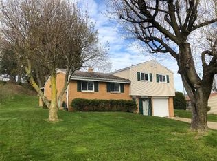 4097 Stratford Dr, Irwin, PA