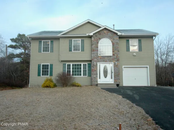 207 Beaver Dam Rd, Long Pond, PA 18334