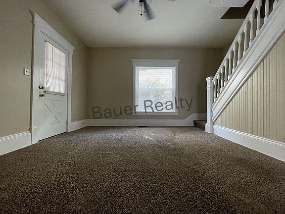 5th image of 1036 Cottage St
