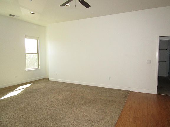 4th image of 223 N Irwin St APT A