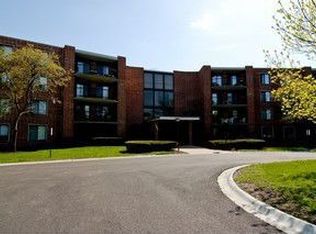 1405 E Central Rd UNIT 105A, Arlington Heights, IL 60005