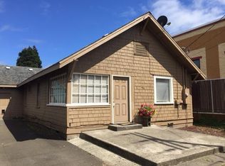 519 Grove Ave, Tillamook, OR 97141