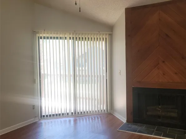 4524 Sharon Chase Dr APT E, Charlotte, NC 28215