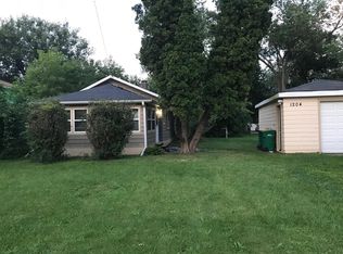 1204 N Hickory Ter, Round Lake Beach, IL 60073