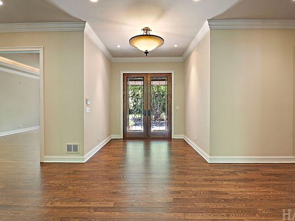 5th image of 8806 Whispering Pines Trl