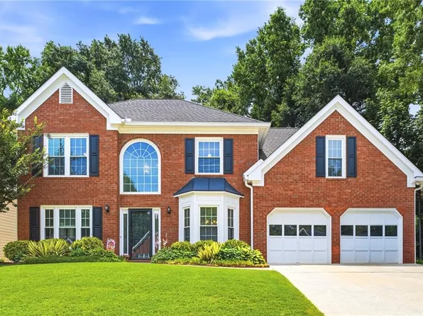 800 River Overlook Dr, Lawrenceville, GA 30043