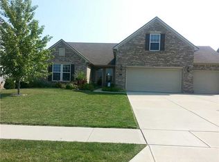 5621 W Woodhammer Dr, McCordsville, IN 46055