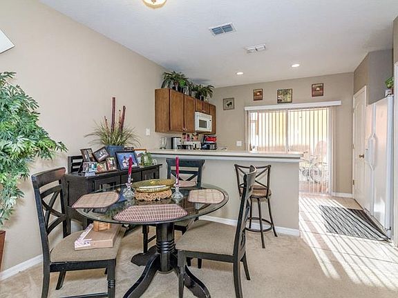 5th image of 409 Wilton Cir