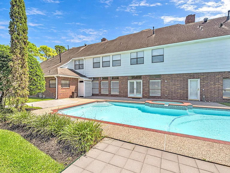 21410 Ganton Dr — Photo 41