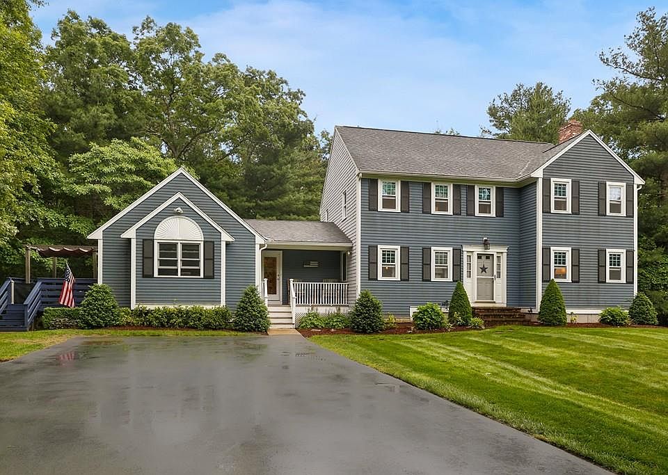 1st image of 20 Tower Hill Dr