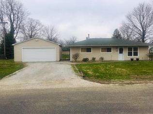 502 Sunset Dr, Le Roy, IL 61752