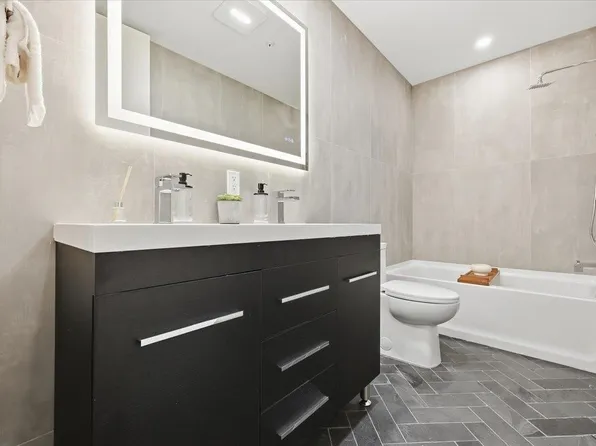 134 New York Avenue image 11 of 31