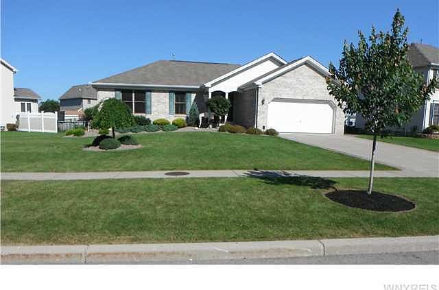 1st image of 30 Apple Blossom Blvd
