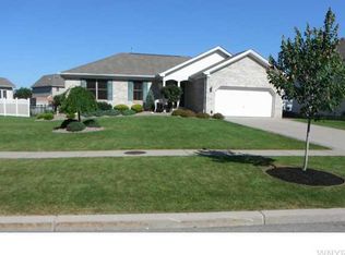30 Apple Blossom Blvd, Lancaster, NY 14086