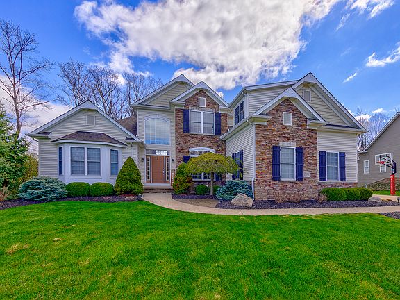 3rd image of 7993 Humphrey Hill Dr