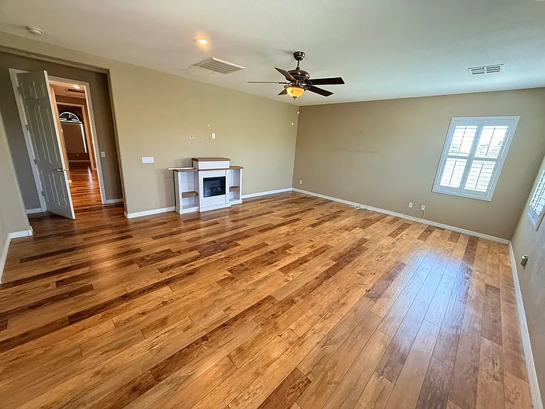 7743 Villa De La Paz Ave — Photo 37