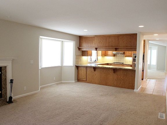4th image of 9983 Plumas Ct