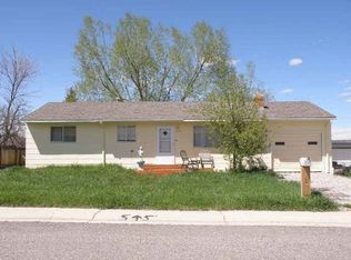 970 Cliff St, Lander, WY 82520