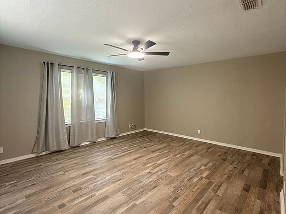 2nd image of 2806 Miami Ave