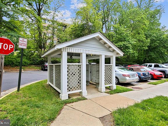 4th image of 7711 Lafayette Forest Dr #126