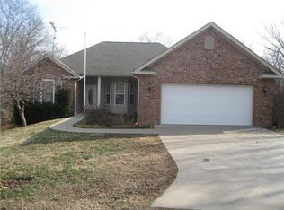6 Liddy Ln, Bella Vista, AR 72715