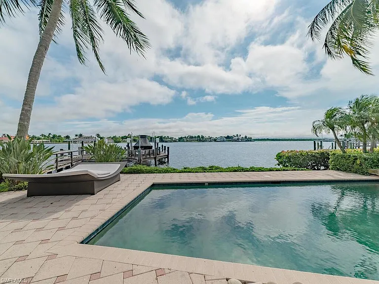 883 Galleon Dr — Photo 42